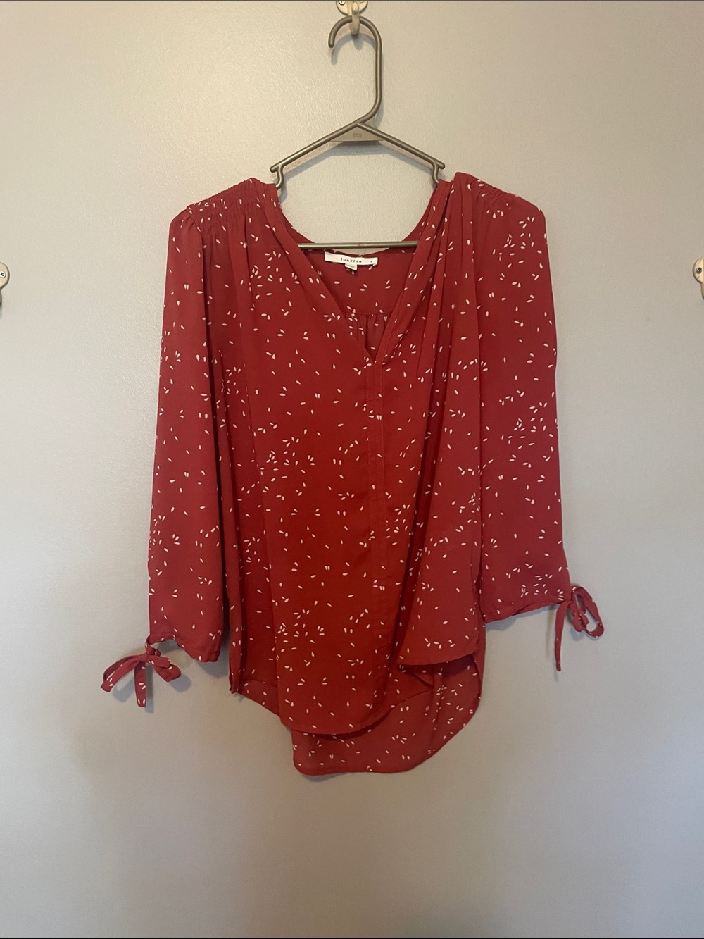 fun 2 fun Red Printed V-Neck Tie-Sleeve Blouse
